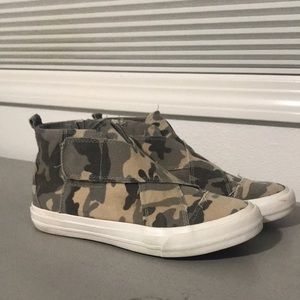 Gypsy Jazz Camo Sneakers